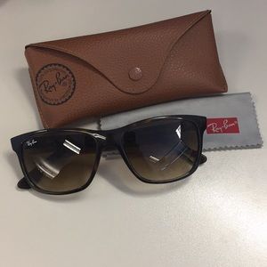 Ray-Ban, Style RB 4181, Tortoise Shell frame